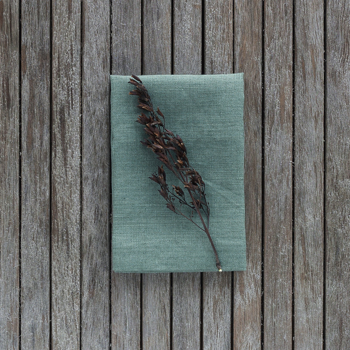 Set of Linen Tablecloth and 4 Napkins, Linen Tablecloth and Napkins