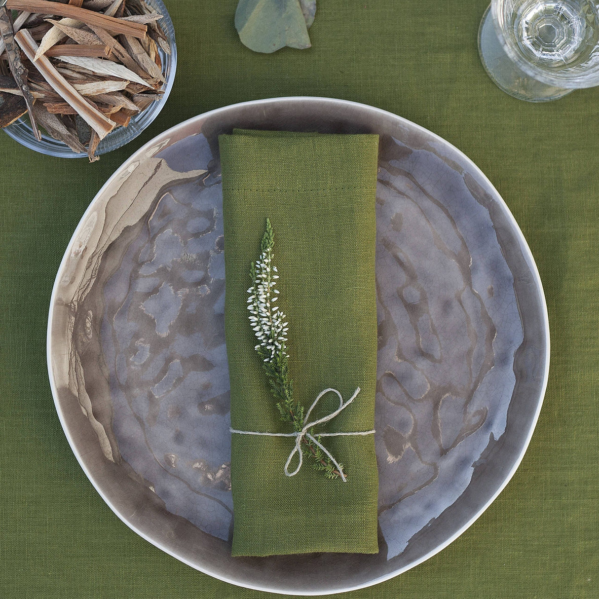 Set of Green Linen Tablecloth and 4 Napkins,Linen Tablecloth and Napkins