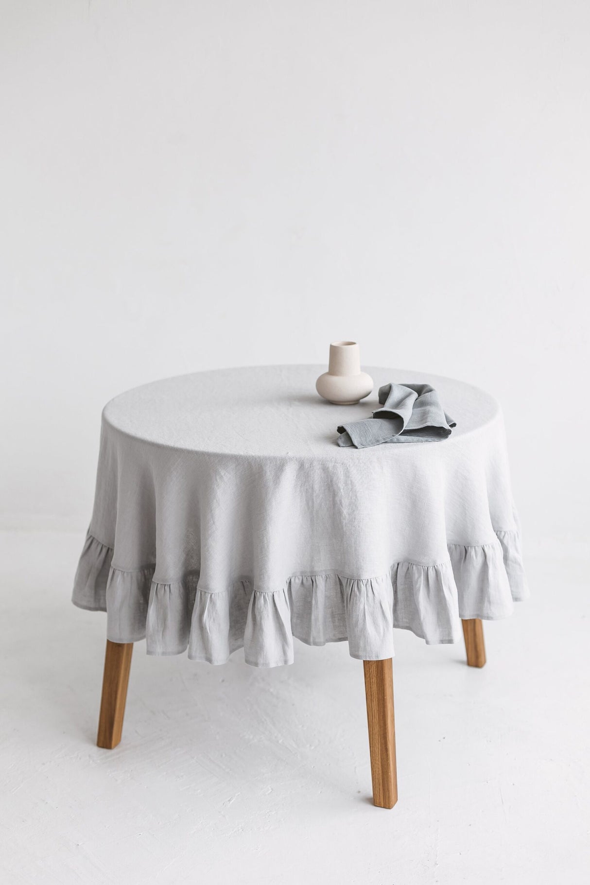 Round Linen Tablecloth With Ruffle,Ruffled Linen Tablecloth