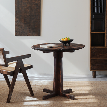 Farmhouse Solid Wood Round Table For Living Room