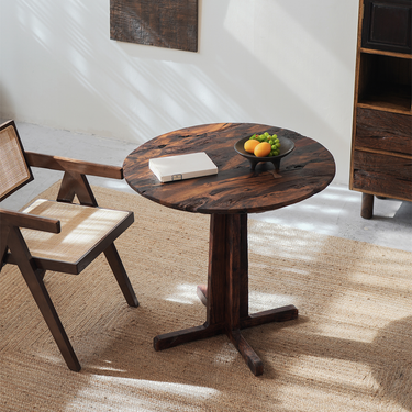Farmhouse Solid Wood Round Table For Living Room